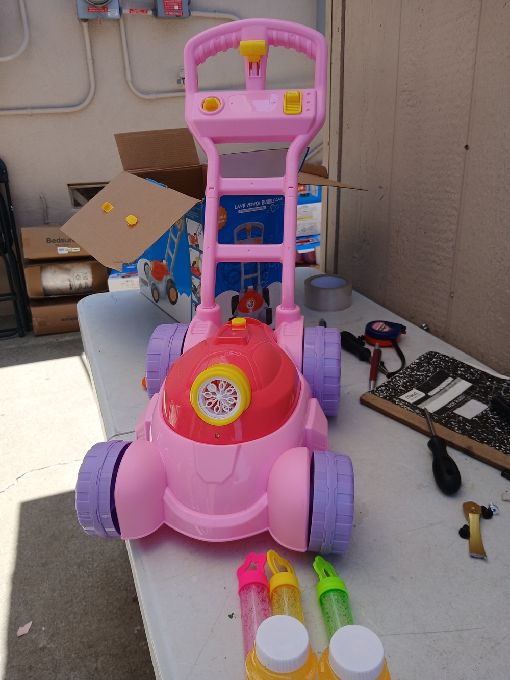 Kids Bubble Mower Push Toy - Pink - Picture 5 of 7